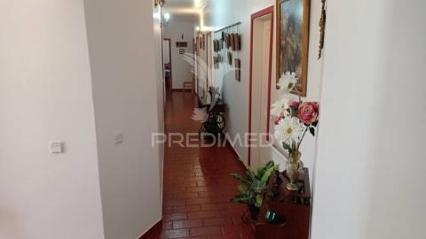 Moradia no campo nisa, portalegre