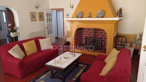 Moradia no campo nisa, portalegre