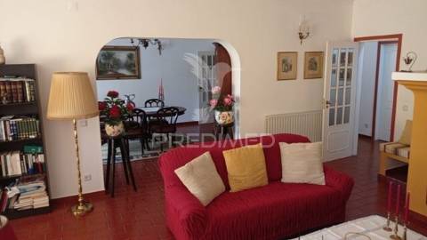 Moradia no campo nisa, portalegre