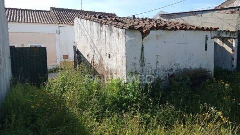 Casa típica do ribatejo em alvega, concelho de abrantes.