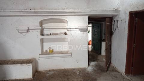 Casa típica do alentejo, margem, gavião.