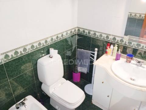 Apartamento t3 espaçoso no   alto de tercena queluz