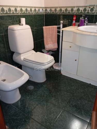 Apartamento t3 espaçoso no   alto de tercena queluz