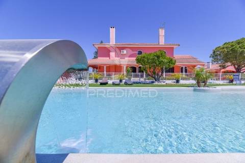 Quinta com piscina tipo praia a 35 km de lisboa