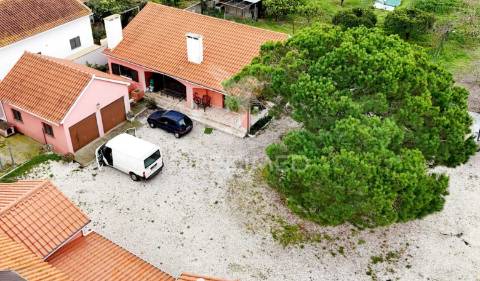 Quinta com piscina tipo praia a 35 km de lisboa
