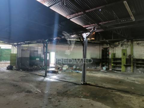 Armazém para recuperar - alcanhões, santarém