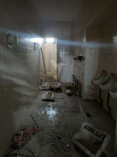 Armazém para recuperar - alcanhões, santarém