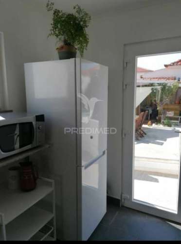 Moradia bi-familiar t6 com espaço exterior - v.n. milfontes