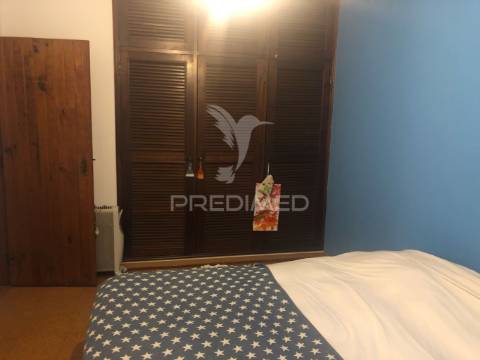 Moradia t4 com garagem e amplo terreno – vale de santarém