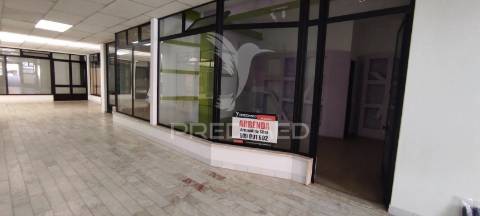 Loja c/ 25m2, ed. castelo, ourém