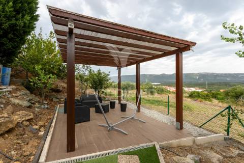 Moradia t3 em alcobaça