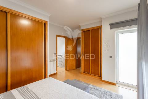 Moradia t3 em alcobaça