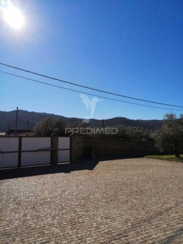 Moradia t3 em resende - são cipriano