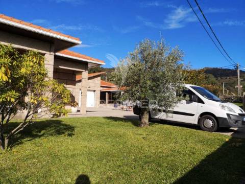 Moradia t3 em resende - são cipriano