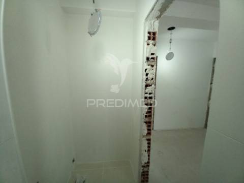 T4 totalmente remodelado - laranjeiro