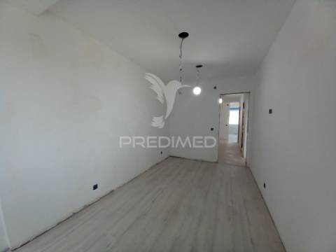 T4 totalmente remodelado - laranjeiro