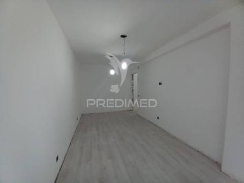 T4 totalmente remodelado - laranjeiro