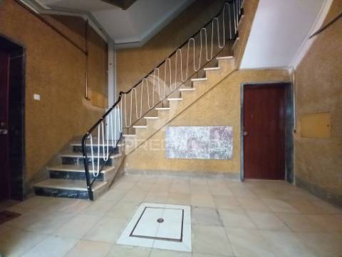 T4 totalmente remodelado - laranjeiro