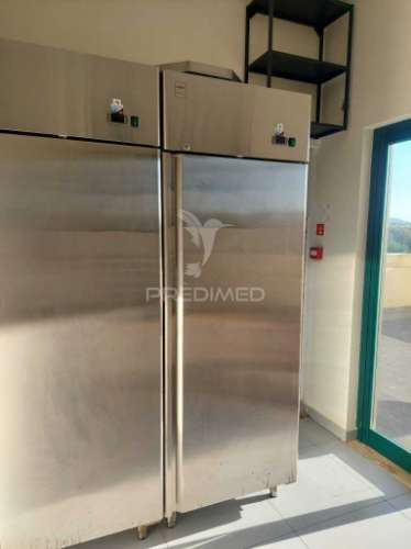 Quarteira – loja equipada para restauração