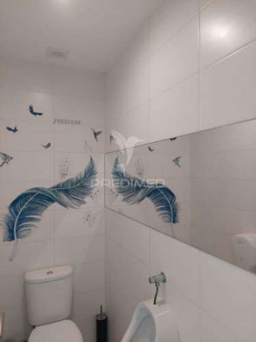 Quarteira – loja equipada para restauração