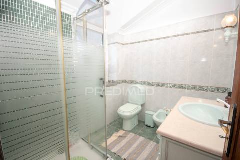 Moradia t3 na guarda – espaço, conforto e tranquilidade junto ao rio