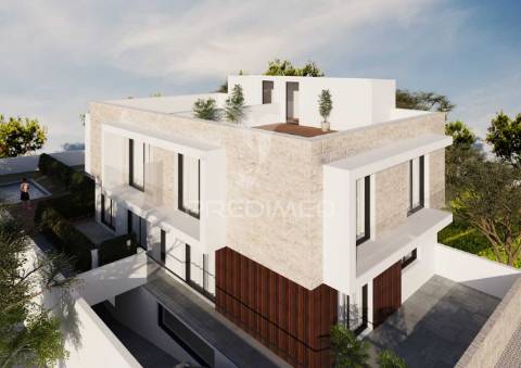 Moradia germinada em inicio de construção com vista de mar em labruge- vila do conde