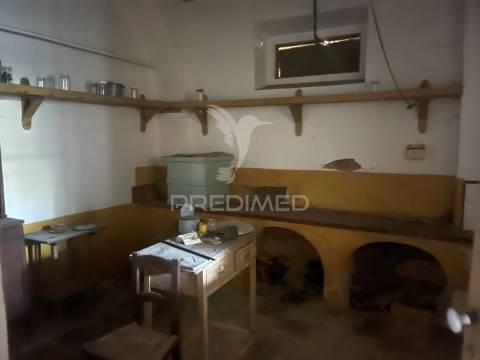 Moradia à recuperar - ervidel