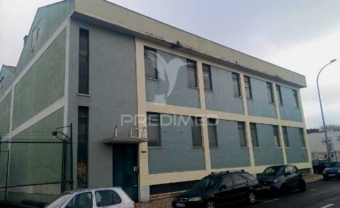 Edifício industrial 1030m2 na venda nova, amadora.