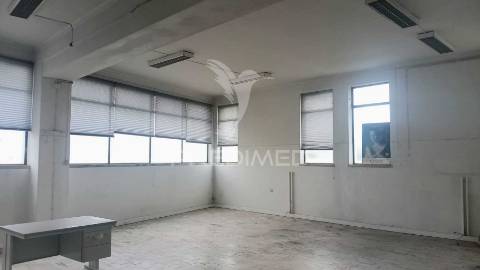 Edifício industrial 1030m2 na venda nova, amadora.