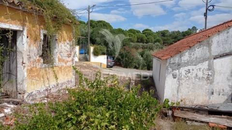 Ruína localizada na barragem de montargil