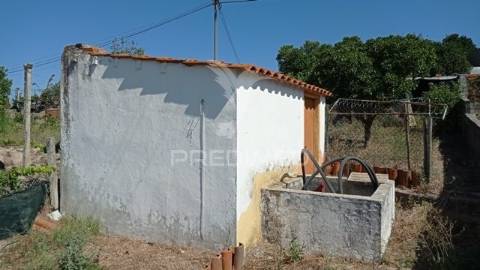 Casa na aldeia de vale das mós, abrantes