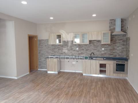 Prédio centro de montargil