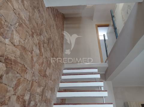 Prédio centro de montargil