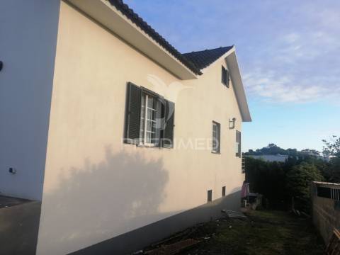 Moradia t4 com excelente localização