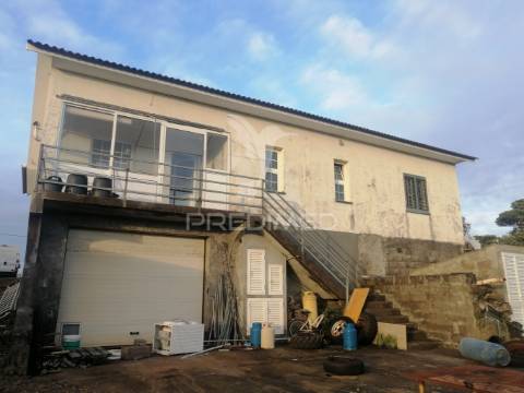 Moradia t4 com excelente localização