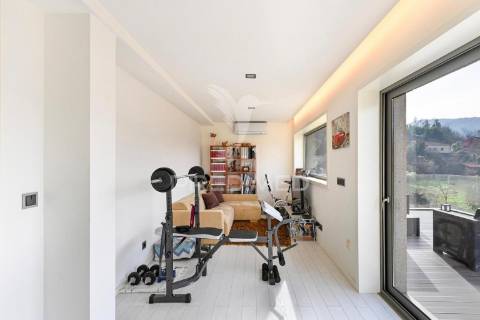 Moradia independente em terras de bouro