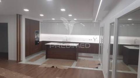 Vende, corrois, moradias (novas) t2+1, garagem e jardim