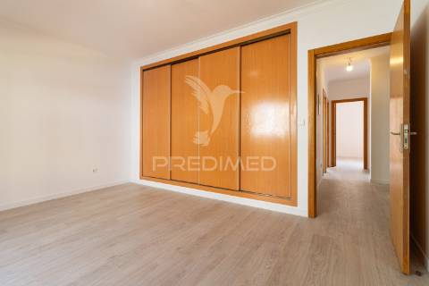 Moradia t4 +1 com anexo urbanização serra grande – palmela