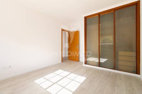 Moradia t4 +1 com anexo urbanização serra grande – palmela