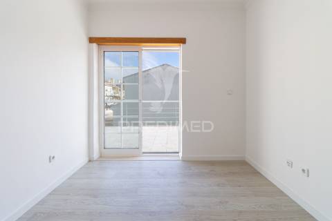 Moradia t4 +1 com anexo urbanização serra grande – palmela