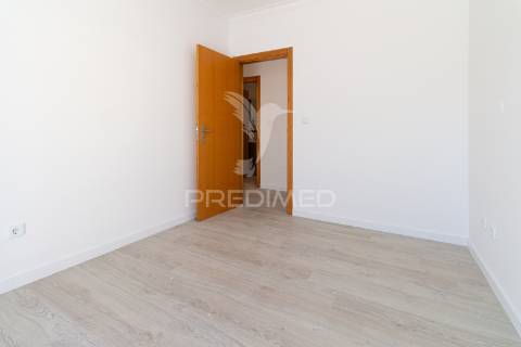 Moradia t4 +1 com anexo urbanização serra grande – palmela