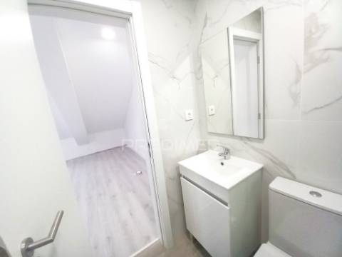 Costa da caparica-centro-t3 duplex-garagem 3 carros-praias