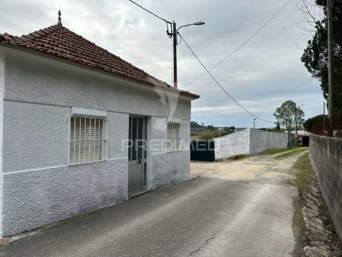 Moradia t3 c/ terreno de 2000m2