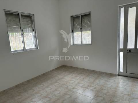 Moradia t3 c/ terreno de 2000m2