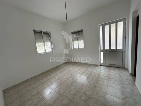 Moradia t3 c/ terreno de 2000m2