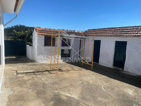 Moradia t3 c/ terreno de 2000m2