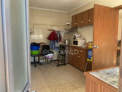 Moradia t3 c/ terreno de 2000m2