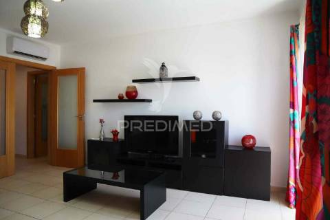 Apartamento t3 para arrendar todo o ano, com garagem