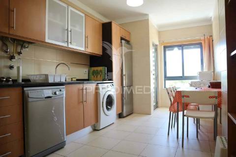 Apartamento t3 para arrendar todo o ano, com garagem