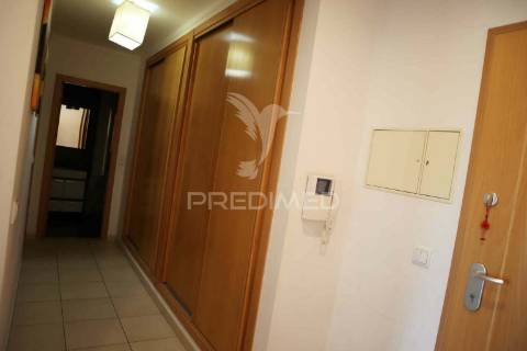 Apartamento t3 para arrendar todo o ano, com garagem